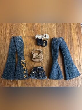 BRATZ Vintage Doll Clothing & Accessory Set - Denim Lot 1